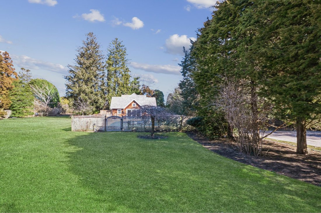 Water Mill, New York, United States 2 - 15879207