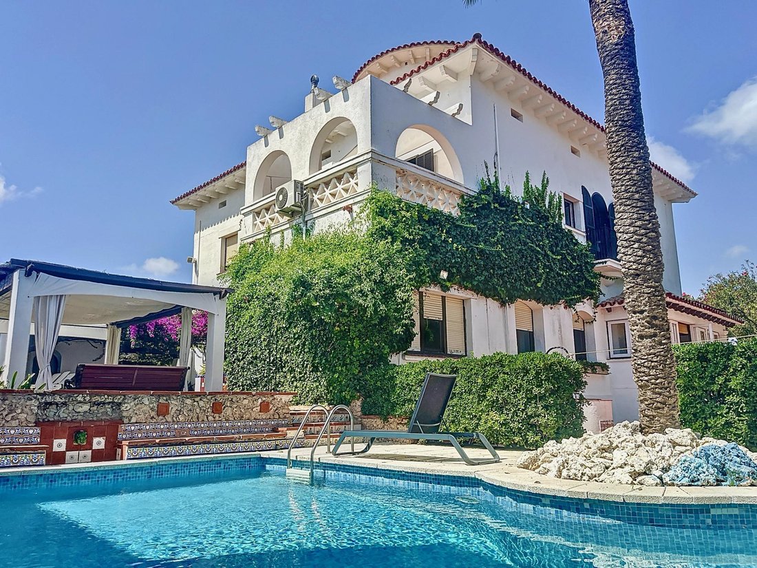 Villa in Maó / Mahón, Balearic Islands, Spain 2 - 16987838