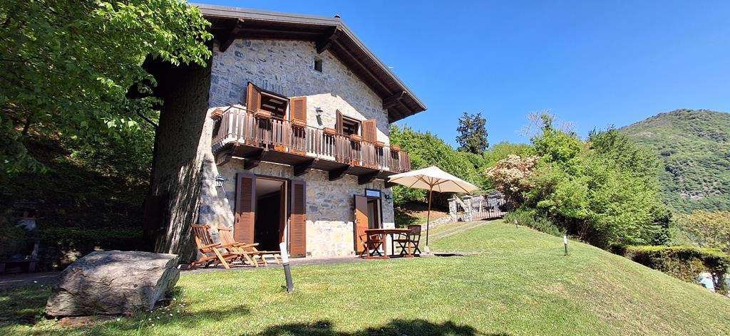 Villa in Plesio, Lombardy, Italy 2 - 17798560