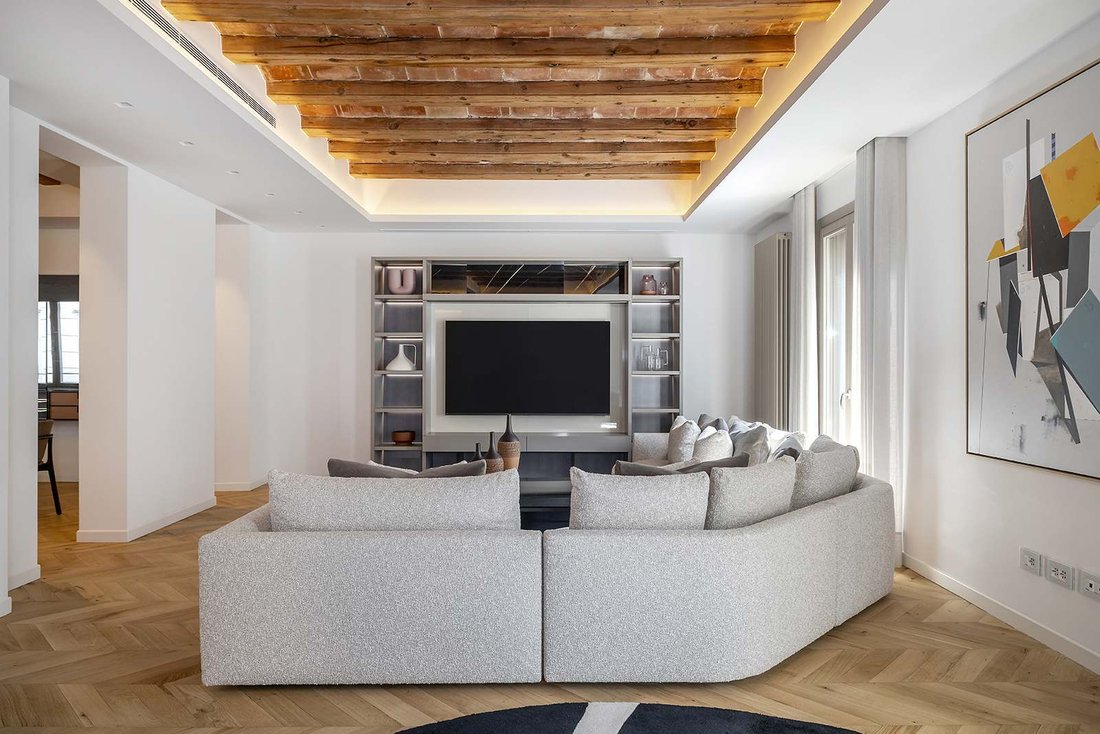 Apartment in Eixample, Barcelona, Spain 4 - 17599942
