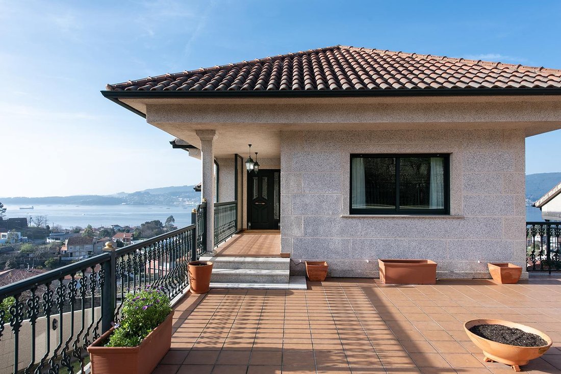 Villa in Marin, Galicia, Spain 4 - 16988814