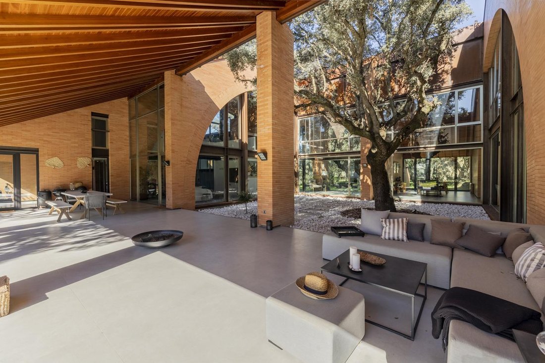 Villa in Pozuelo de Alarcon, Comunidad de Madrid, Spain 3 - 17423117