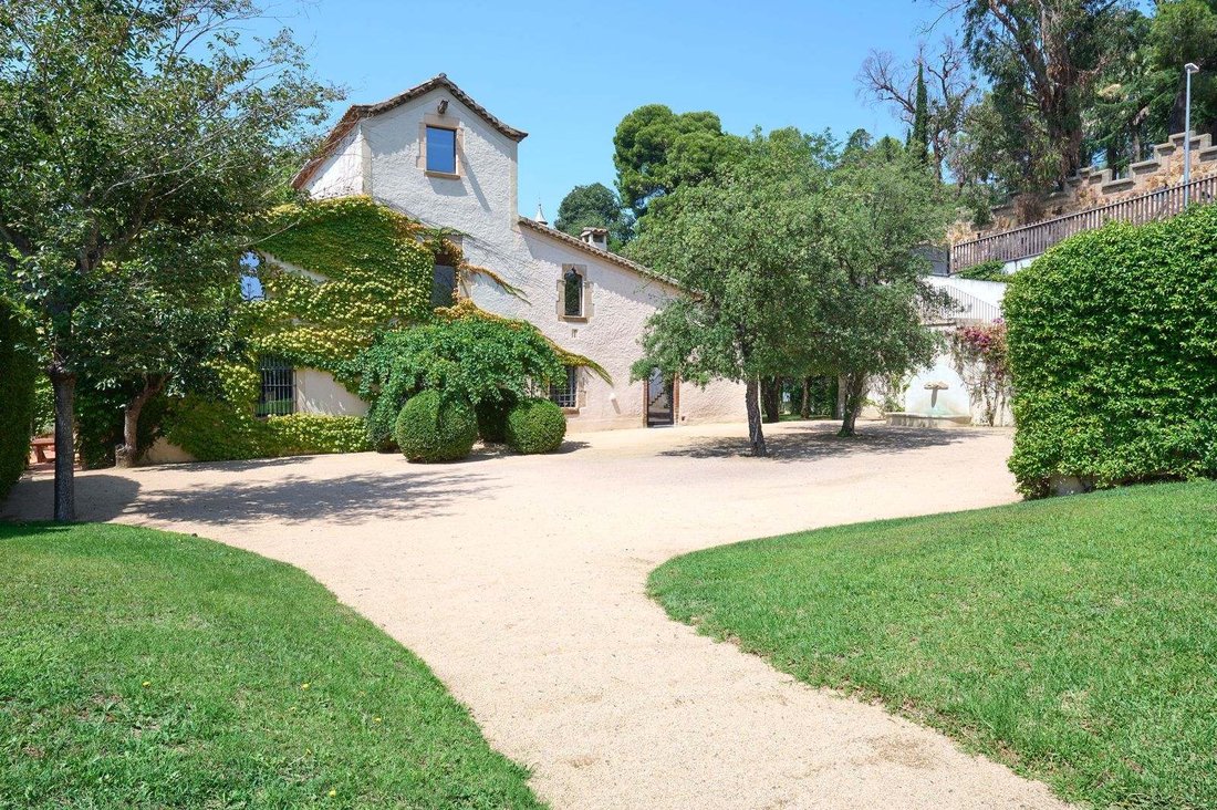 Villa in Alella, Catalonia, Spain 1 - 16987843