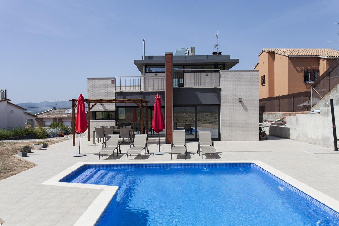 Villa in Sant Pere de Ribes, Catalonia, Spain 3 - 16988454