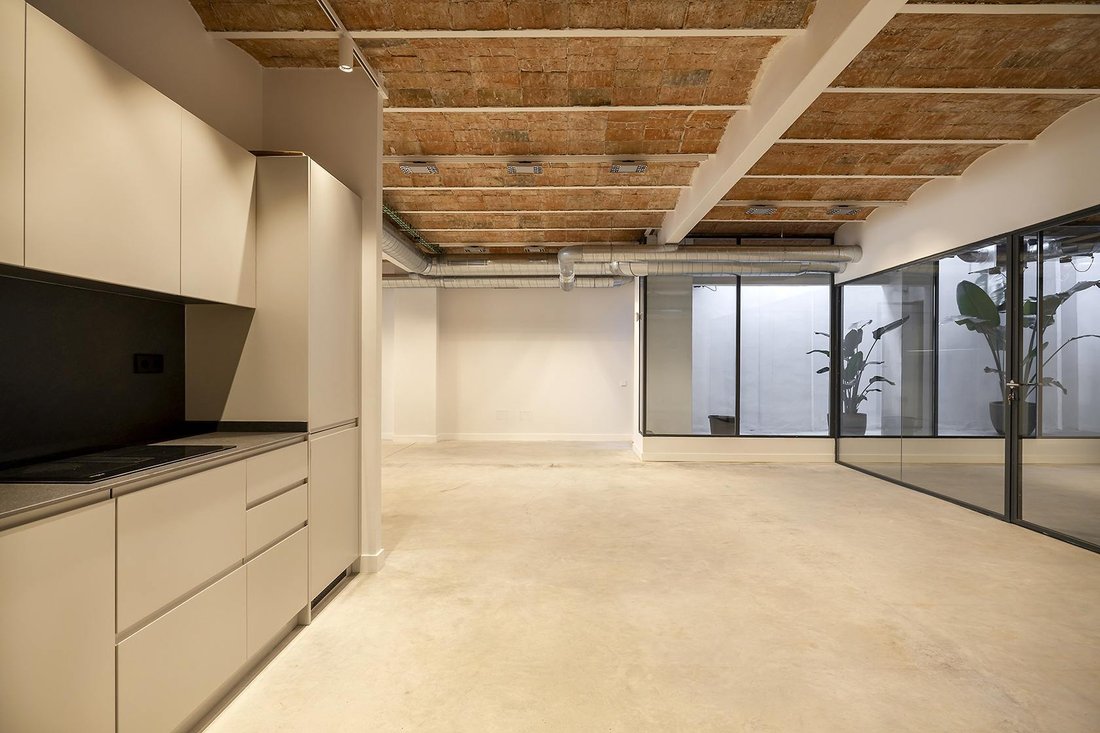 Apartment in Eixample, Barcelona, Spain 4 - 17220318
