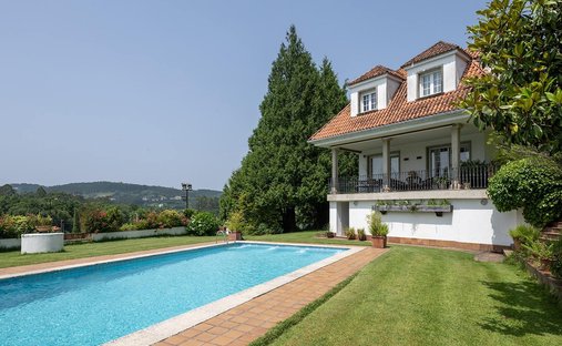 Villa in Pontevedra, Galicia, Spain 1