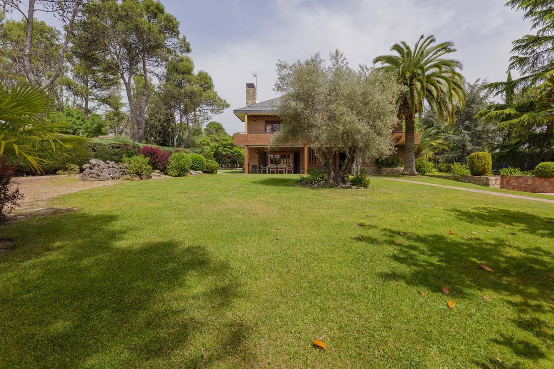 Villa in Boadilla del Monte, Comunidad de Madrid, Spain 5 - 17744571