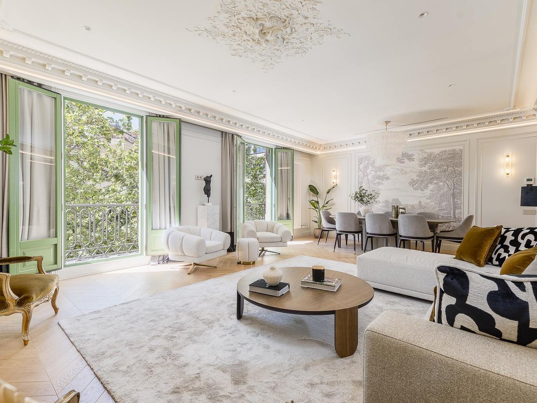 Apartment in Eixample, Barcelona, Spain 5 - 14983235