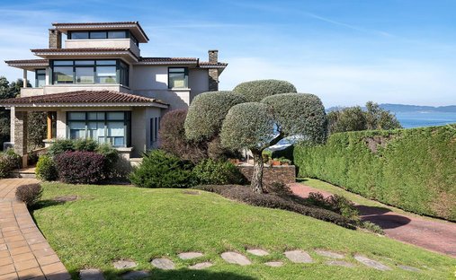 Villa in Oia, Vigo, Spain 1