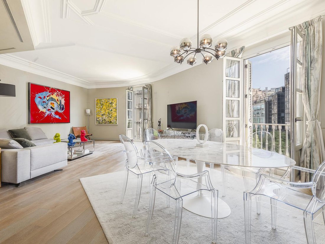 Apartment in Eixample, Barcelona, Spain 1 - 17619041