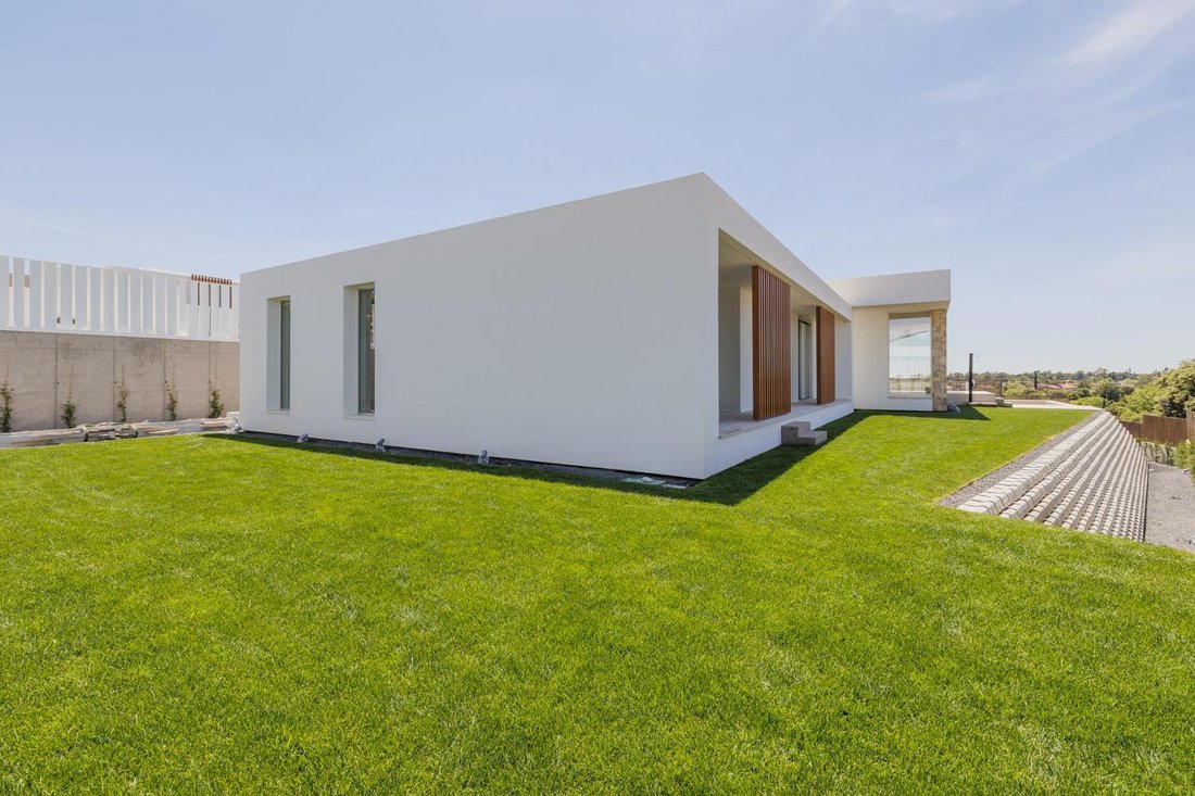 Villa in Boadilla del Monte, Comunidad de Madrid, Spain 5 - 16988490
