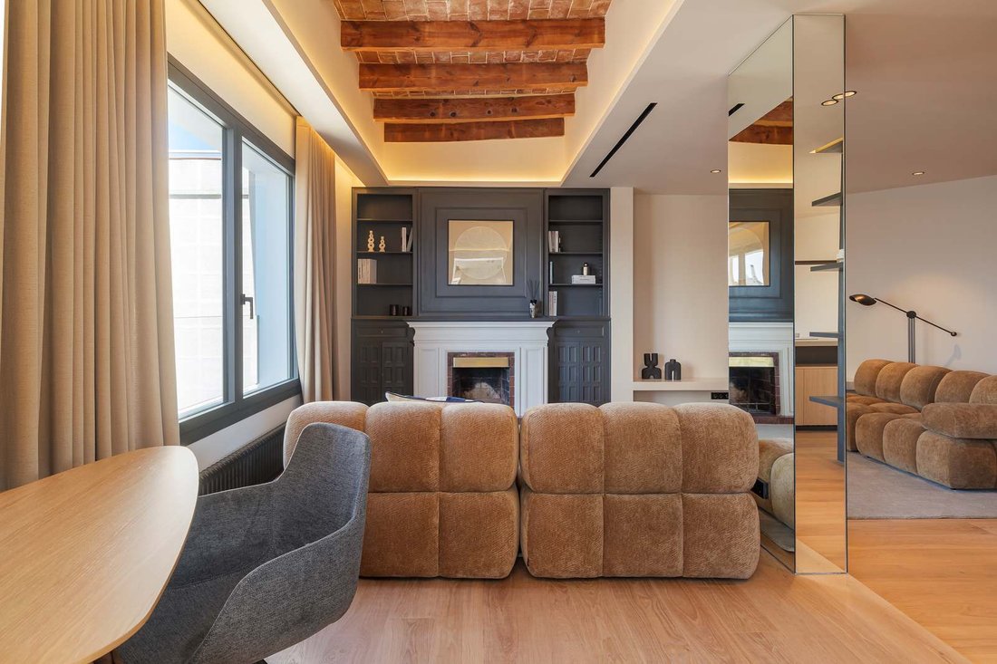 Apartment in Sarrià-Sant Gervasi, Barcelona, Spain 4 - 15232739