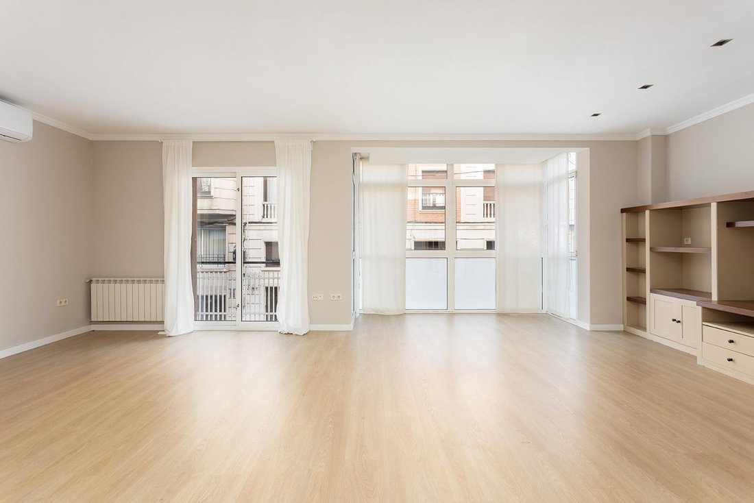 Apartment in Sarrià-Sant Gervasi, Barcelona, Spain 3 - 16786917