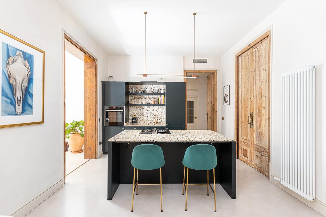 Apartment in Ciutat Vella, Barcelona, Spain 5 - 12979541