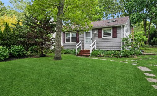 Hampton Bays, New York, United States 1
