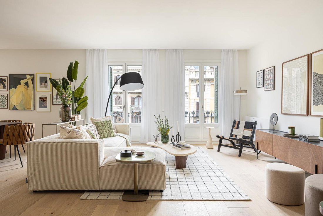 Apartment in Eixample, Barcelona, Spain 1 - 15121542