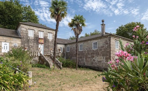 Country House in Redondela, Galicia, Spain 1
