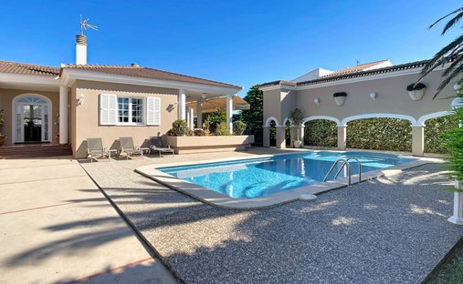 Villa in Ciutadella de Menorca, Balearic Islands, Spain 1