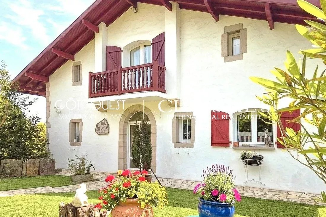 House in Ustaritz, Nouvelle-Aquitaine, France 3 - 17753355