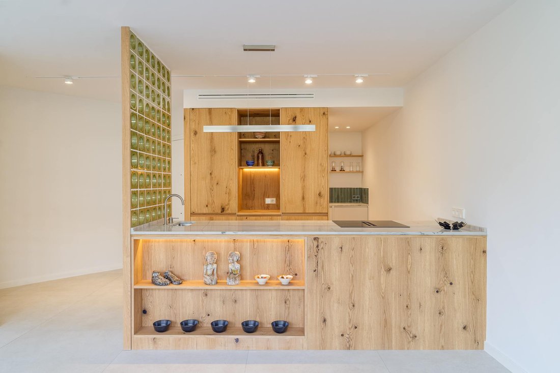 Apartment in Ciutat Vella, Barcelona, Spain 5 - 17595273