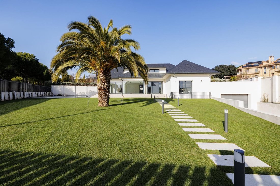 Villa in Boadilla del Monte, Comunidad de Madrid, Spain 5 - 16987775
