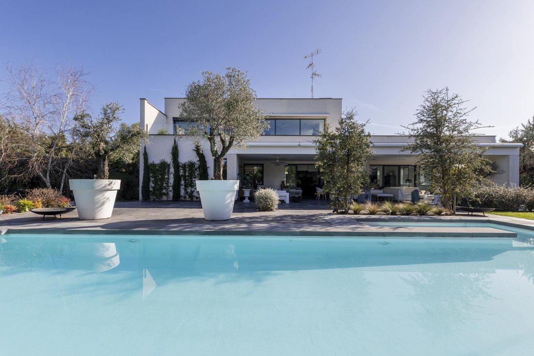 Villa in Boadilla del Monte, Comunidad de Madrid, Spain 3 - 16988663