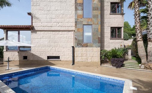 Villa in Louredo, Mos, Spain 1