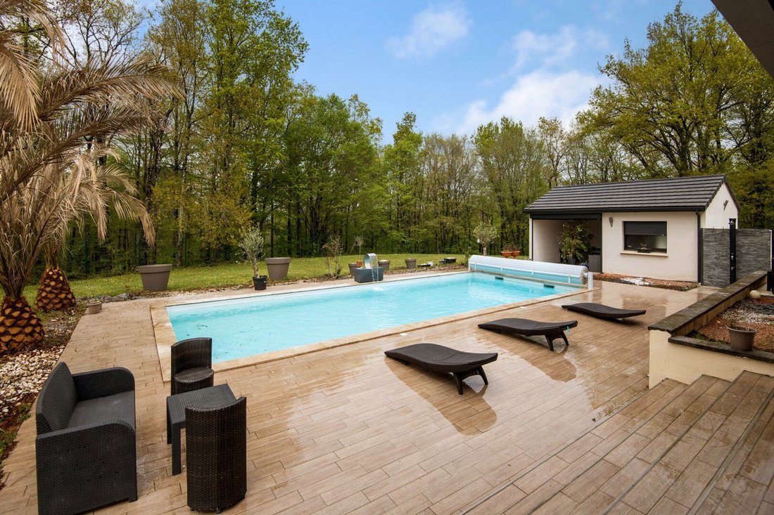 Villa in Ussac, Nouvelle-Aquitaine, France 3 - 17796795