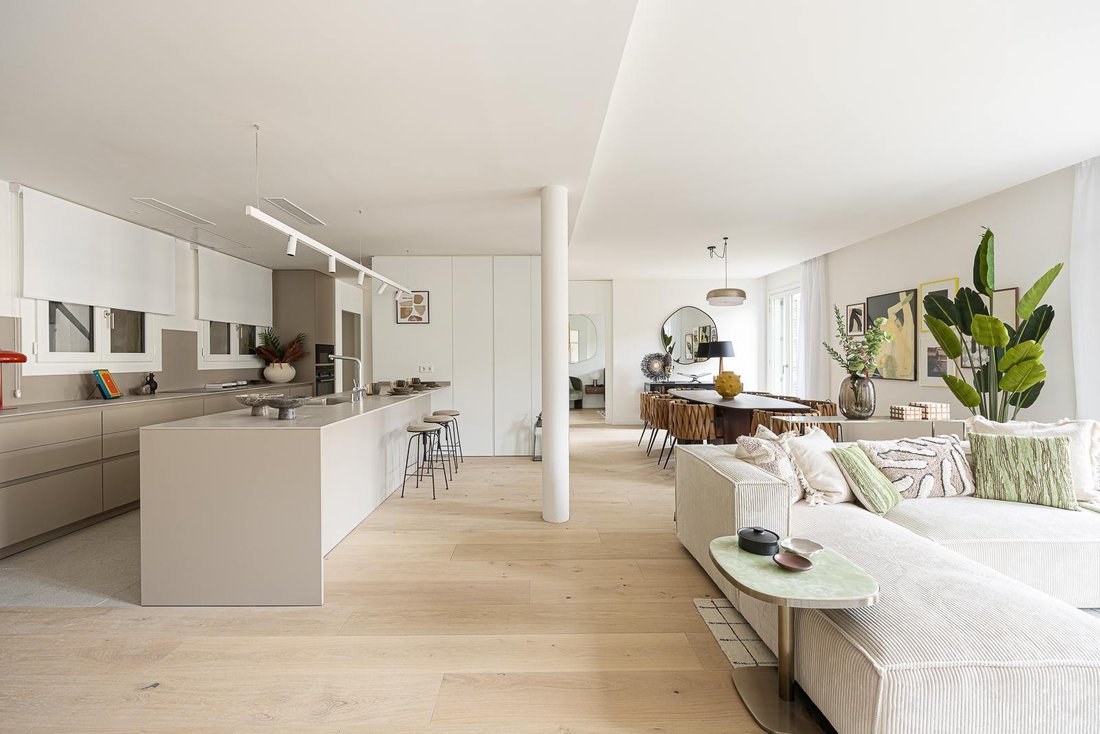 Apartment in Eixample, Barcelona, Spain 4 - 15121542