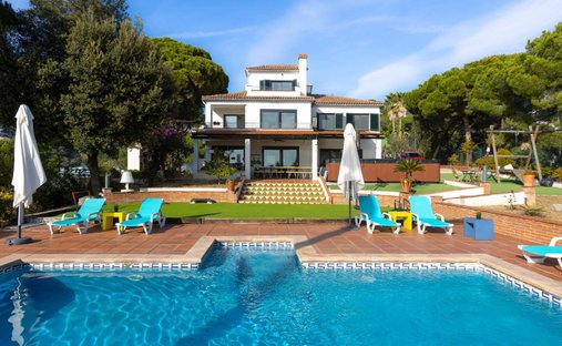 Villa in Arenys de Munt, Catalonia, Spain 1