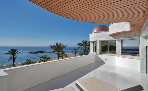 Apartment in Puerto Banus, Marbella, Spain 1