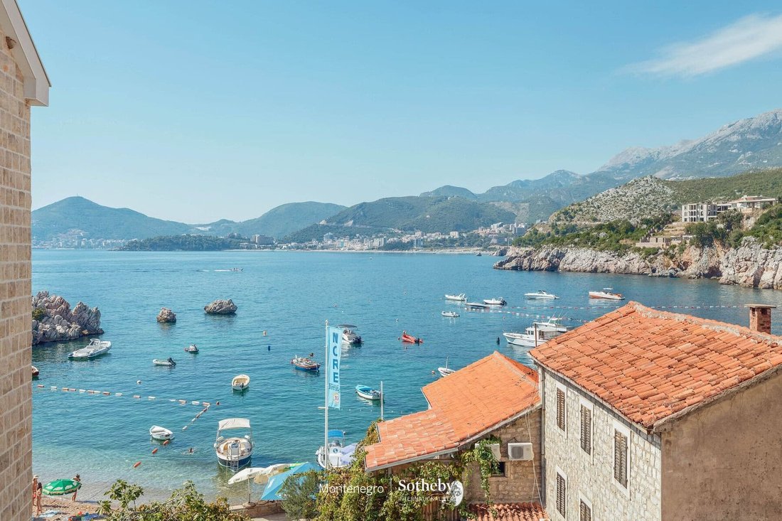 Villa in Pržno, Budva Municipality, Montenegro 1 - 17099574