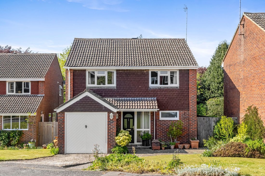 House in West Chiltington, England 1 - 17797199