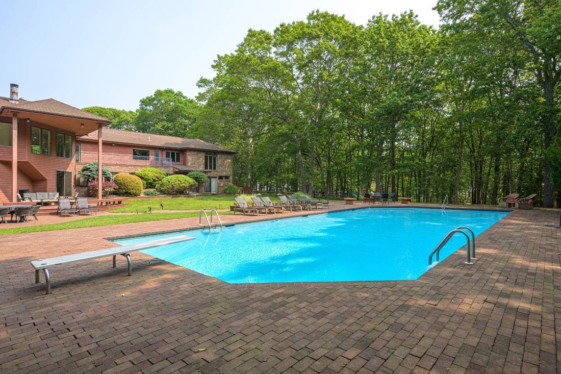 House in Hampton Bays, New York, United States 2 - 17797470