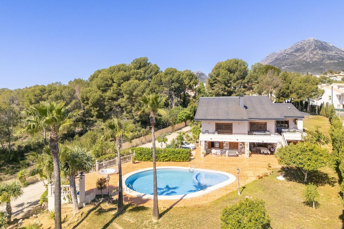 Villa in la Nucia, Valencian Community, Spain 2 - 16988732