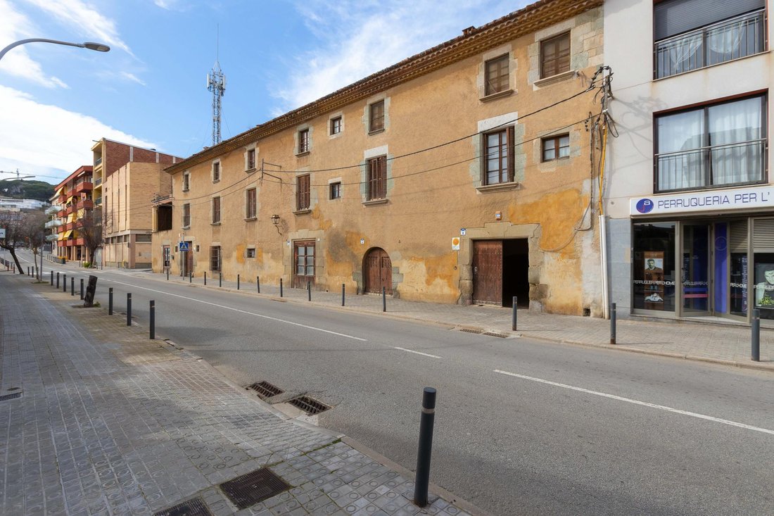 Sant Andreu de Llavaneres, Catalonia, Spain 2 - 17324764