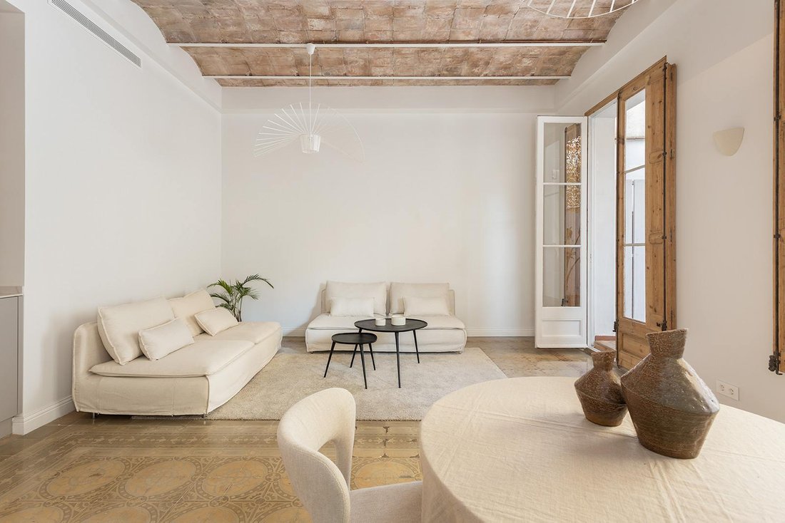 Apartment in Eixample, Barcelona, Spain 1 - 16907076