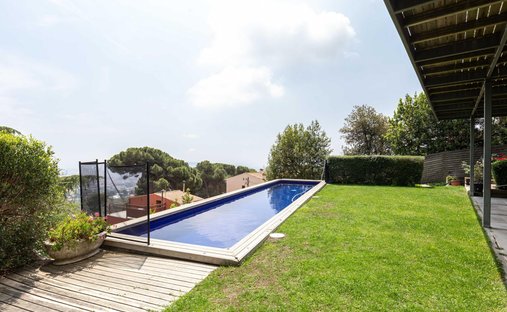 Villa in Sarrià-Sant Gervasi, Barcelona, Spain 1