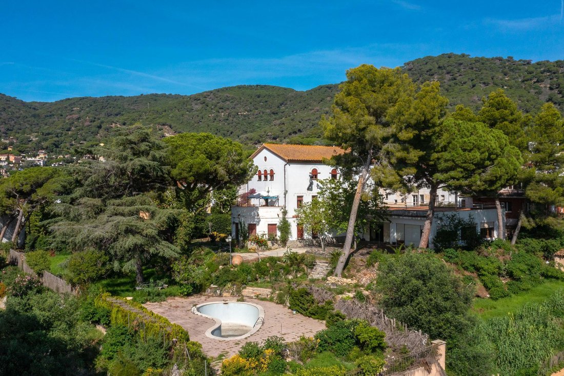 Villa in Premia de Dalt, Catalonia, Spain 2 - 17396334
