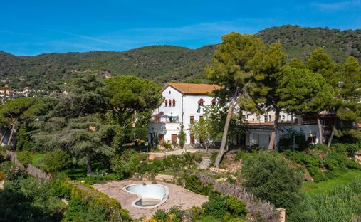 Villa in Premia de Dalt, Catalonia, Spain 1