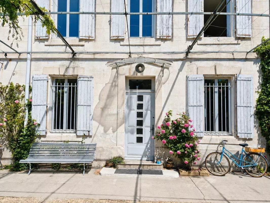 Casa a Graveson, Provenza-Alpi-Costa Azzurra, Francia 2 - 16929195