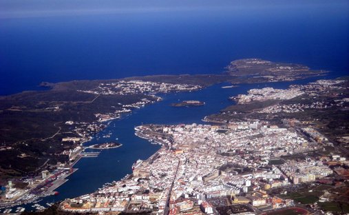Land in Maó / Mahón, Balearic Islands, Spain 1