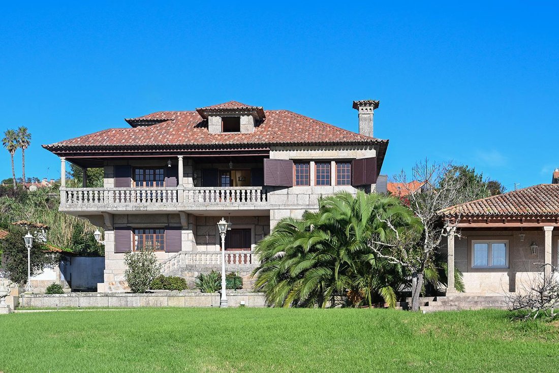 Villa in Panxon, Nigran, Spain 1 - 16988271