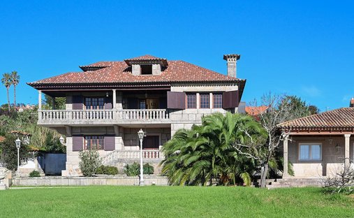Villa in Panxon, Nigran, Spain 1