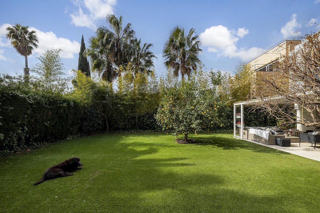 Villa in Les Corts, Barcelona, Spain 3 - 17401709