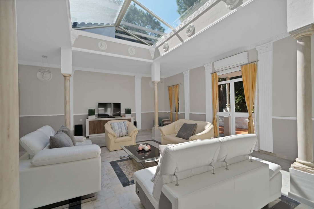 Villa in Elviria-Cabopino, Marbella, Spain 2 - 17531436