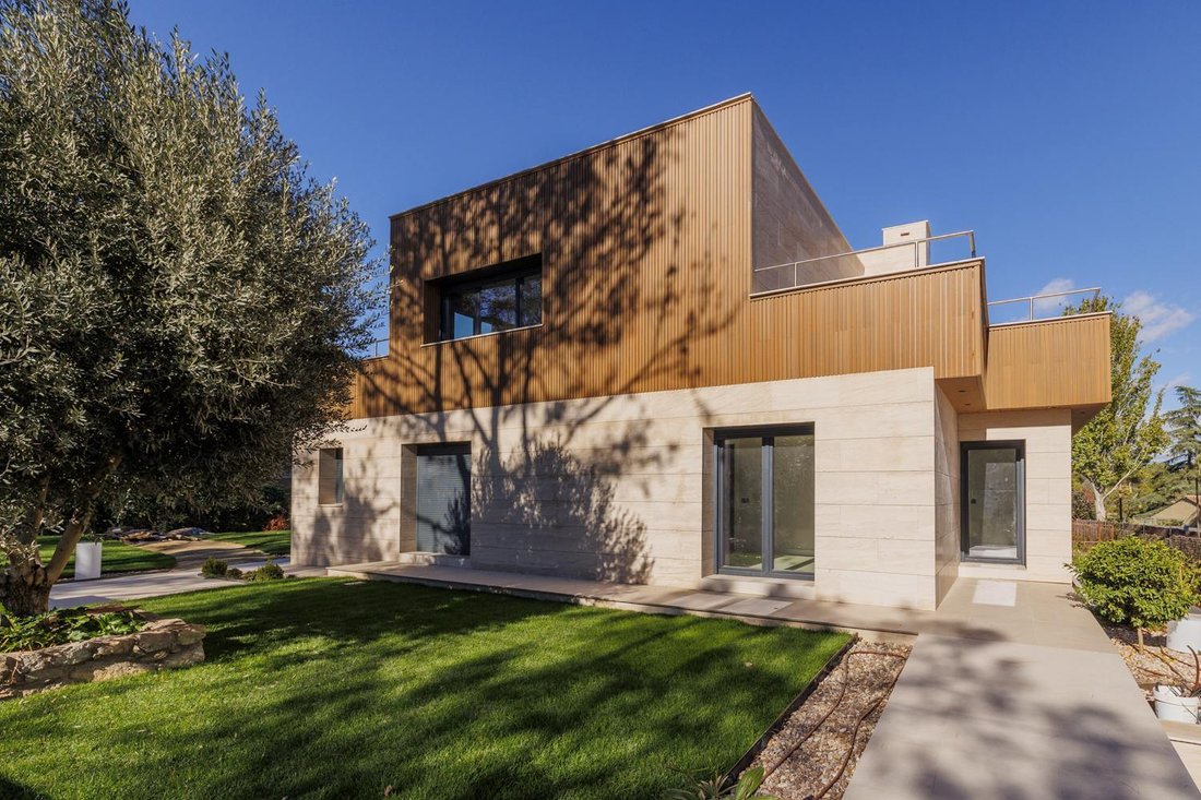 Villa in Boadilla del Monte, Comunidad de Madrid, Spain 4 - 16987678