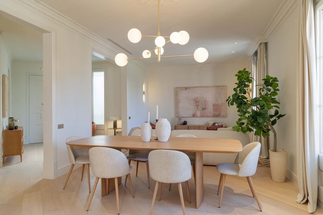 Apartment in Eixample, Barcelona, Spain 3 - 16617640