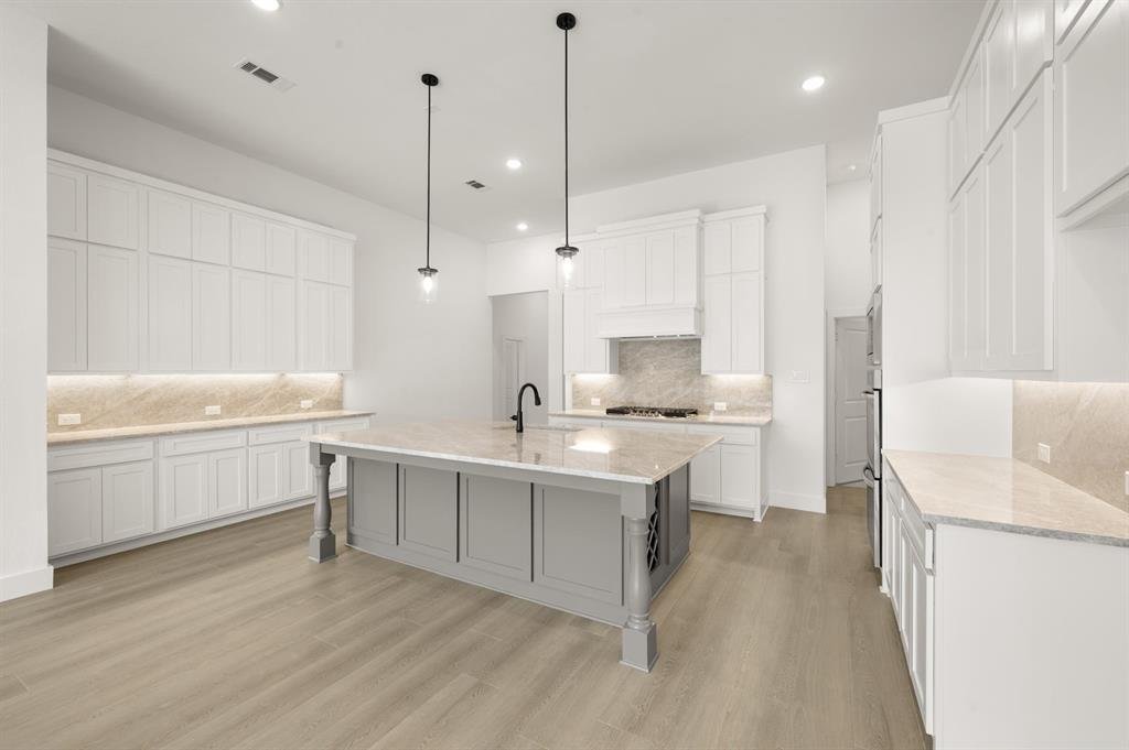 House in Burleson, Texas, United States 5 - 17799876