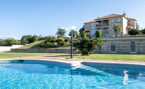 Villa in Pontevedra, Galicien, Spanien 1